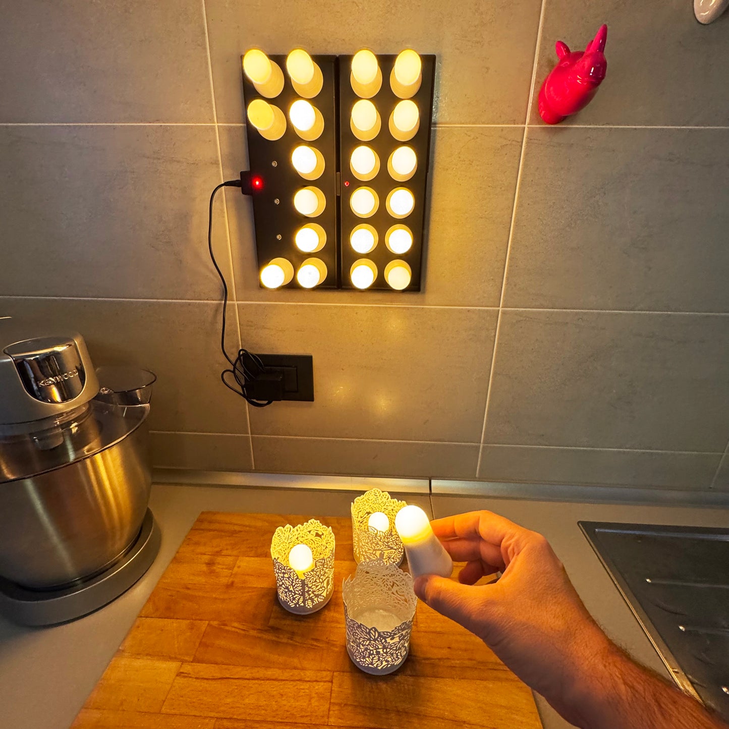 Color&Mood: Set di 12 Lumini LED RGB + Bianco Caldo + Candela